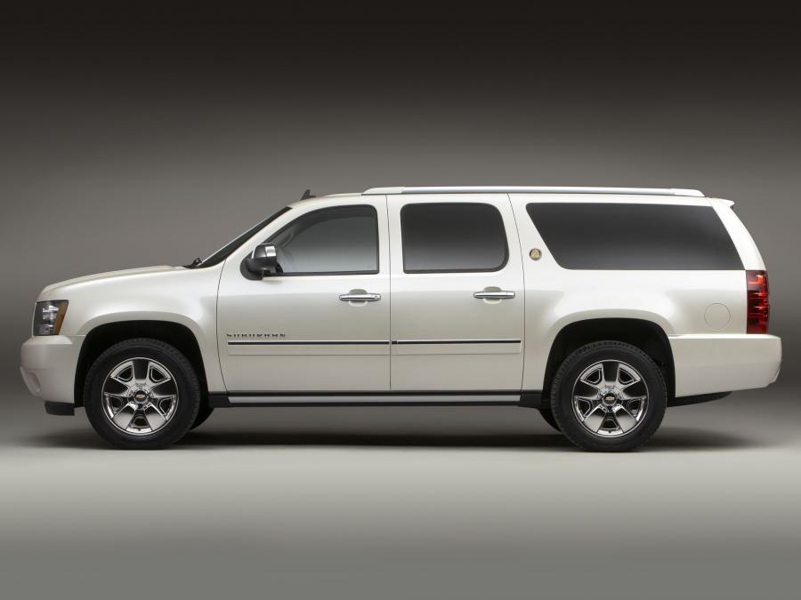  Chevrolet Suburban 75th Anniversary Diamond Edition 2010 года  (фото 4 из 8)
